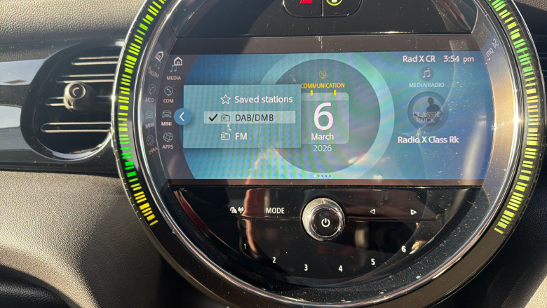 MINI Hatchback 1.5 Cooper Classic 3dr Auto Petrol Hatchback